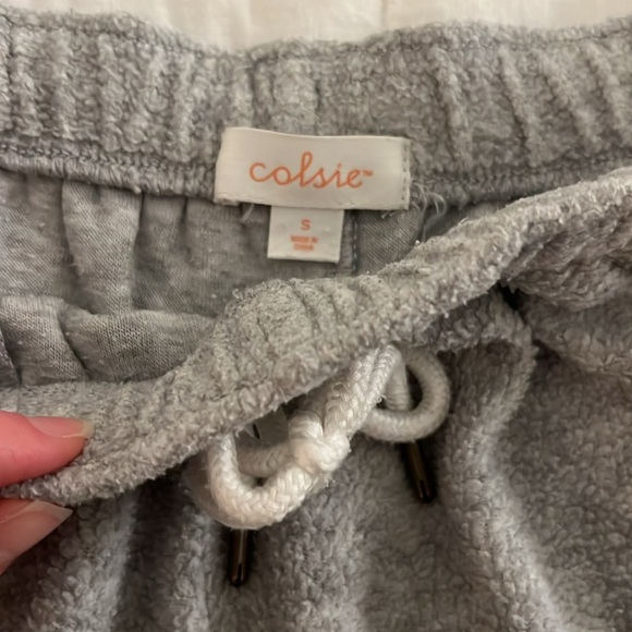 Colsie sweat shorts - Picture 2 of 3